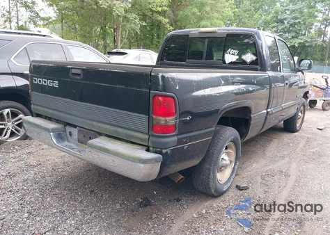 2001 Dodge Ram 1500 St из США, поврежденный, VIN 3B7HC13Y31G242148